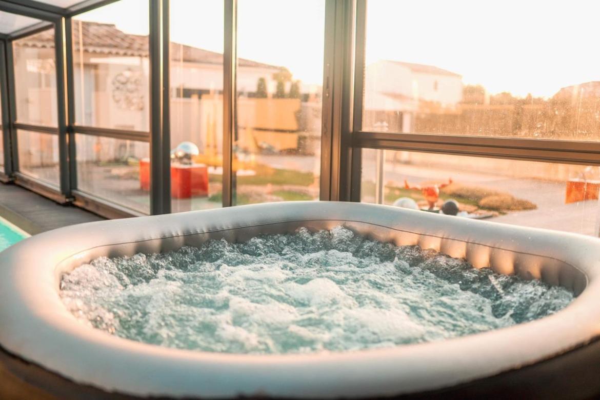 L'Aurore Suite De Charme, Clim Jacuzzi, Sauna, Piscine Chauffee Cuisine... Carpentras Exterior foto