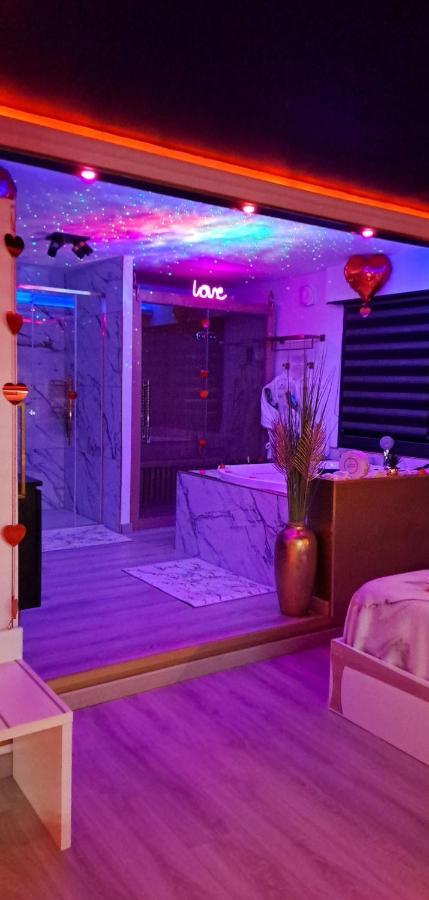 L'Aurore Suite De Charme, Clim Jacuzzi, Sauna, Piscine Chauffee Cuisine... Carpentras Exterior foto